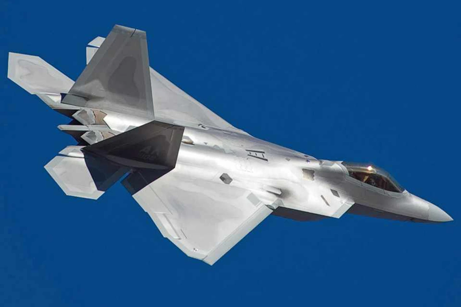 Japão ainda quer caça F-22 americano