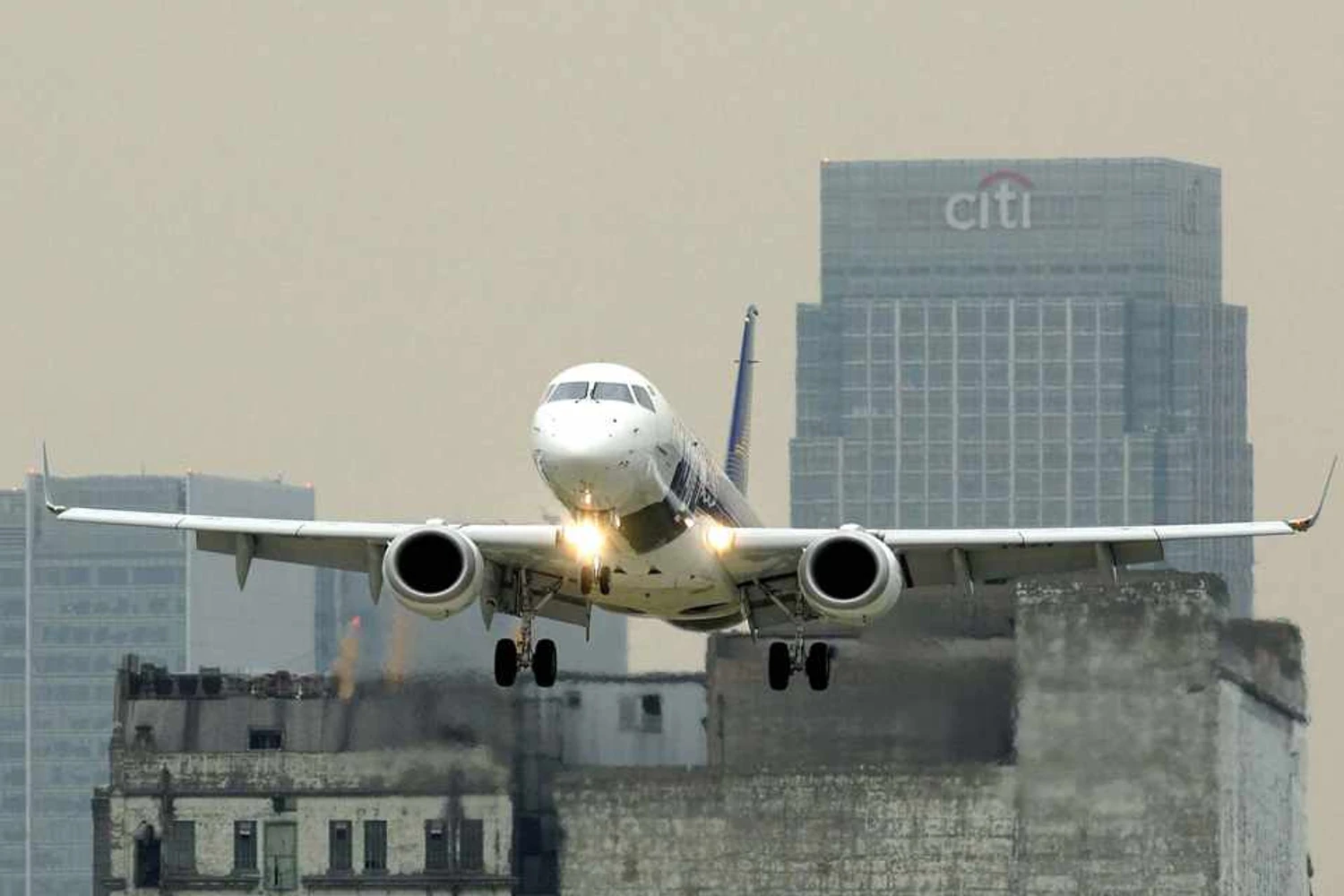 Embraer planeja jatos maiores