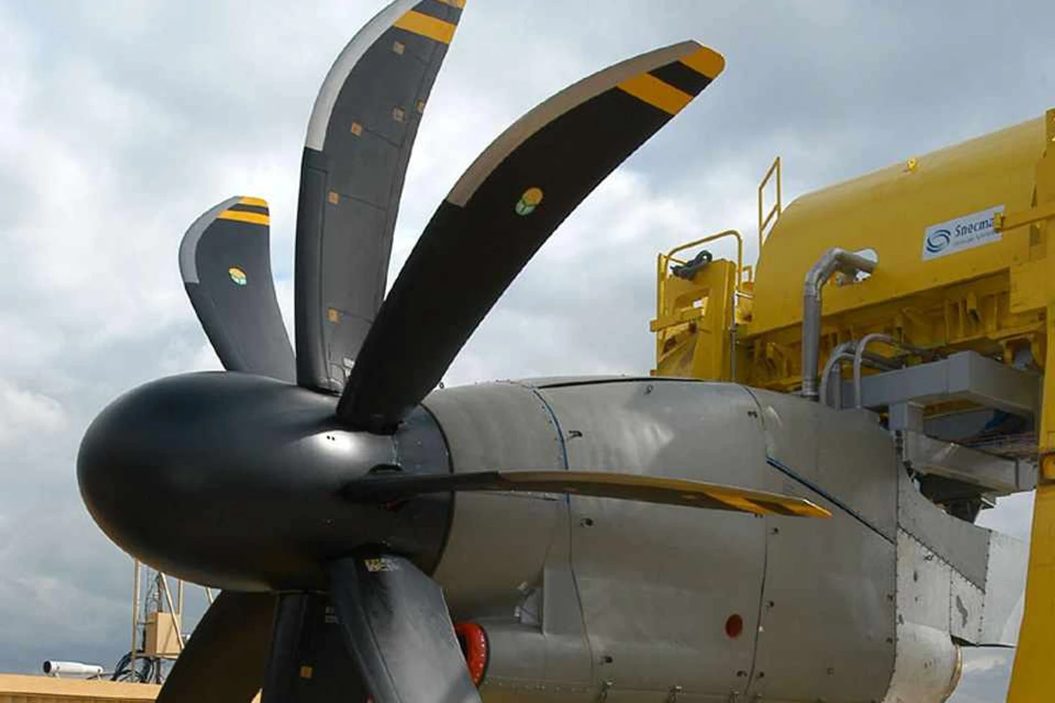 Motor TP400 do A400M alcança potência máxima