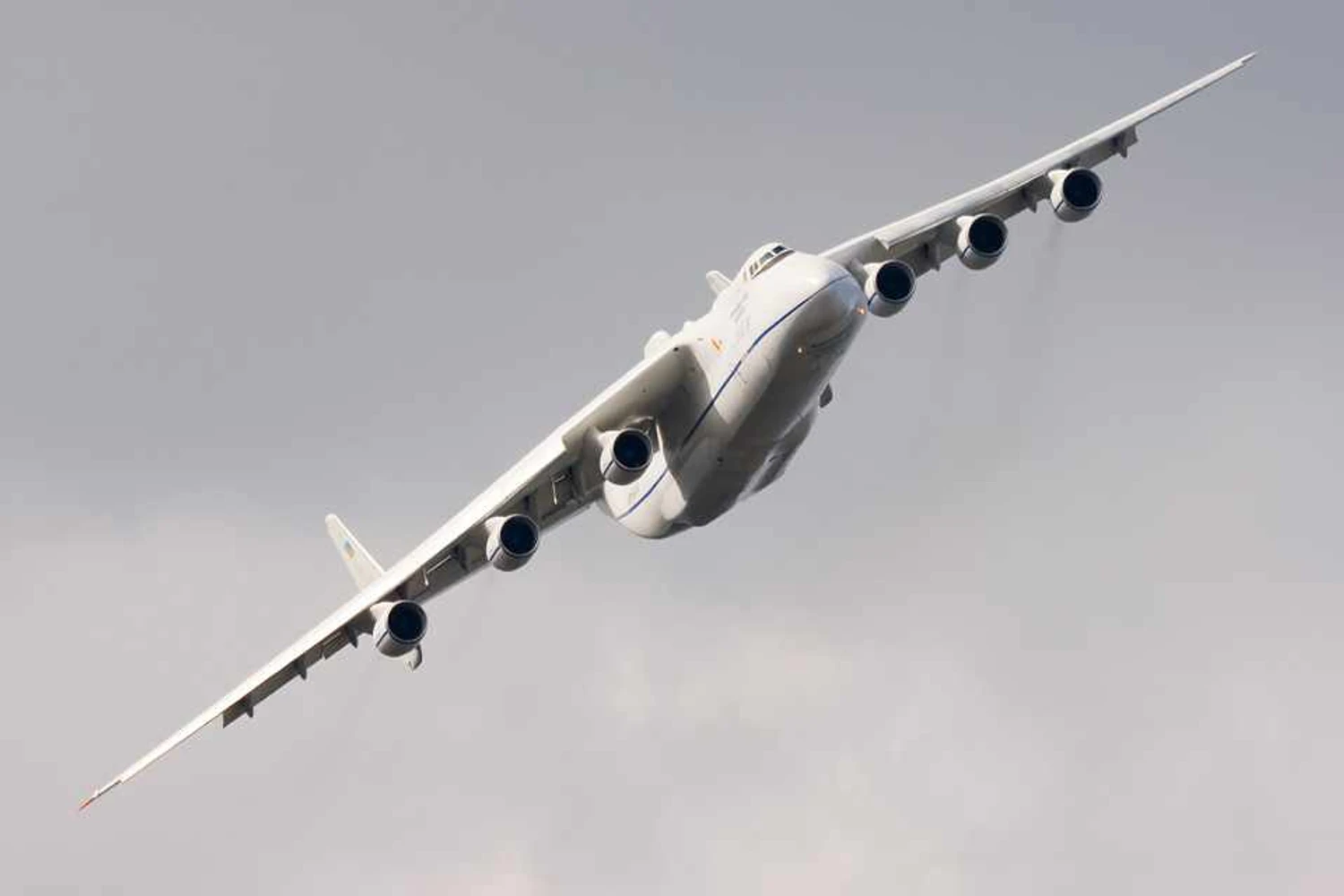 Antonov AN-225 Myria no Brasil pela primeira vez