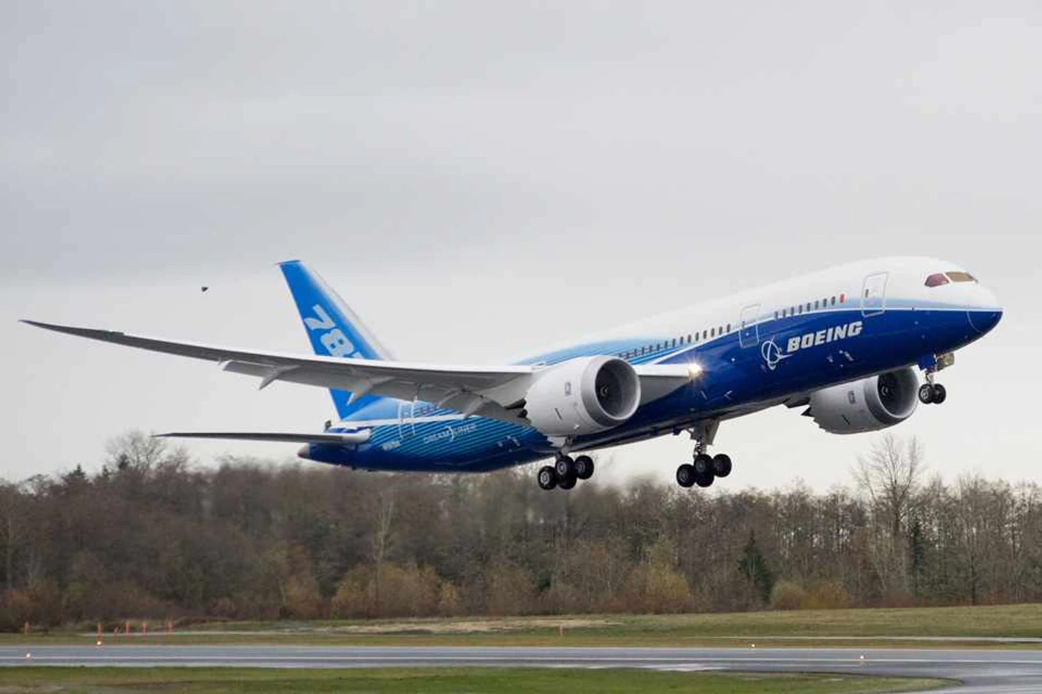 Boeing 787 agora tem peças fabricadas nos Emirados Árabes Unidos