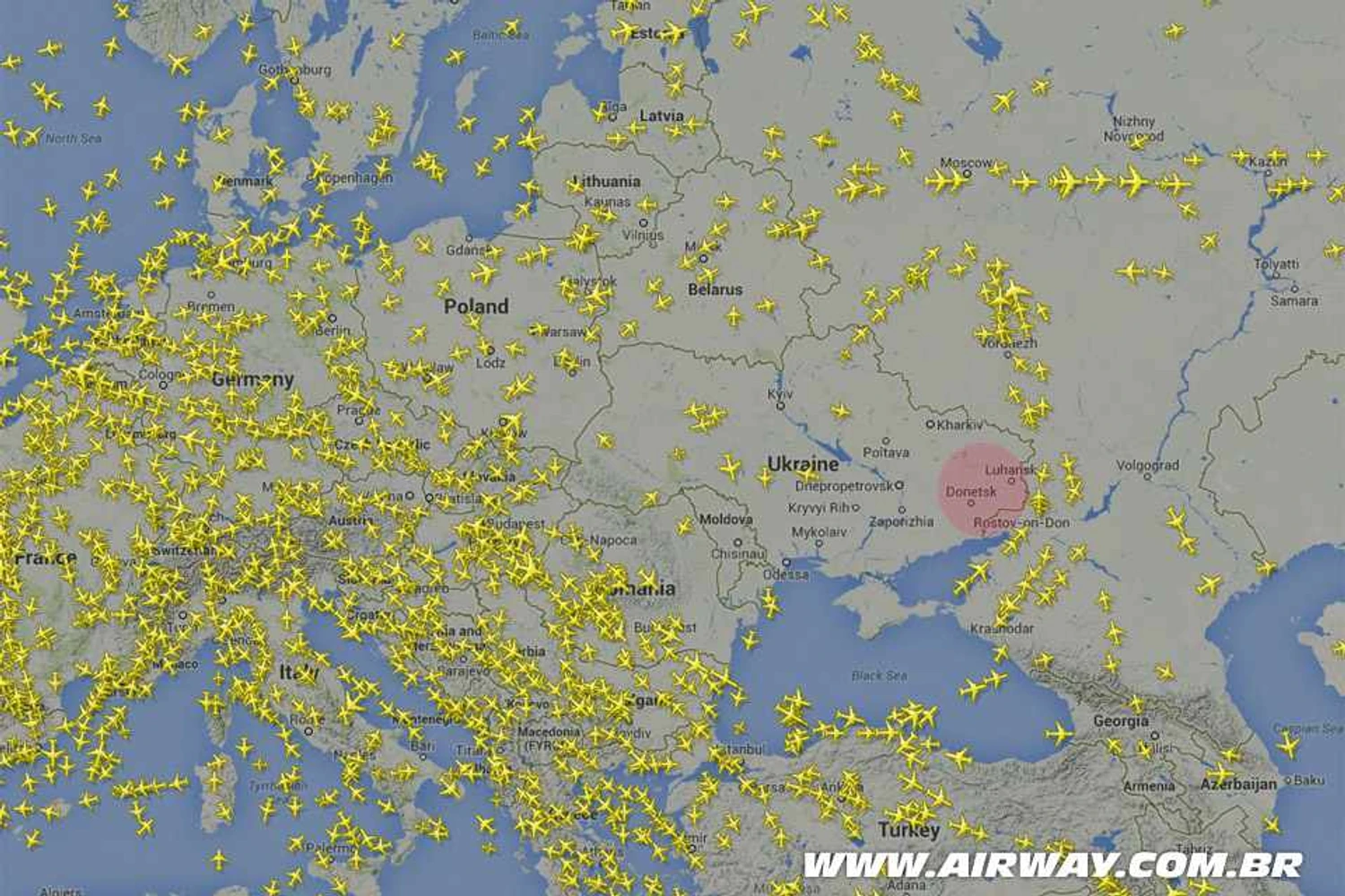Depois da derrubada de 777 da Malaysia, espaço aéreo da Ucrânia fica vazio