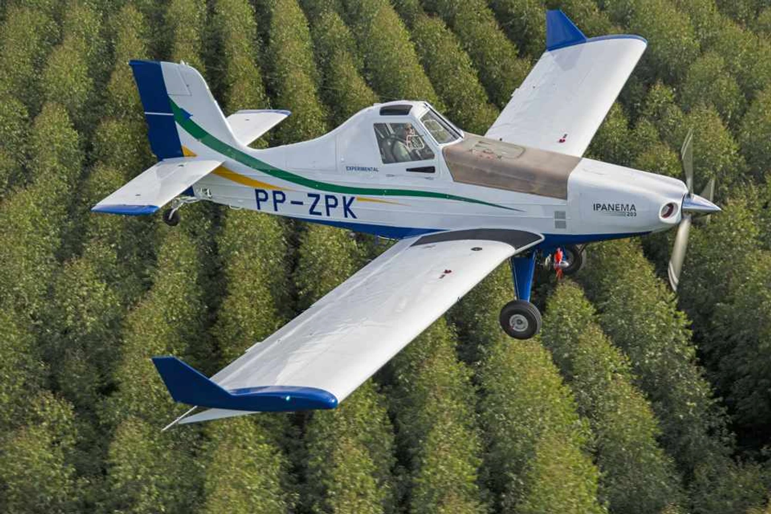 Avião agrícola Embraer Ipanema bate recorde de vendas