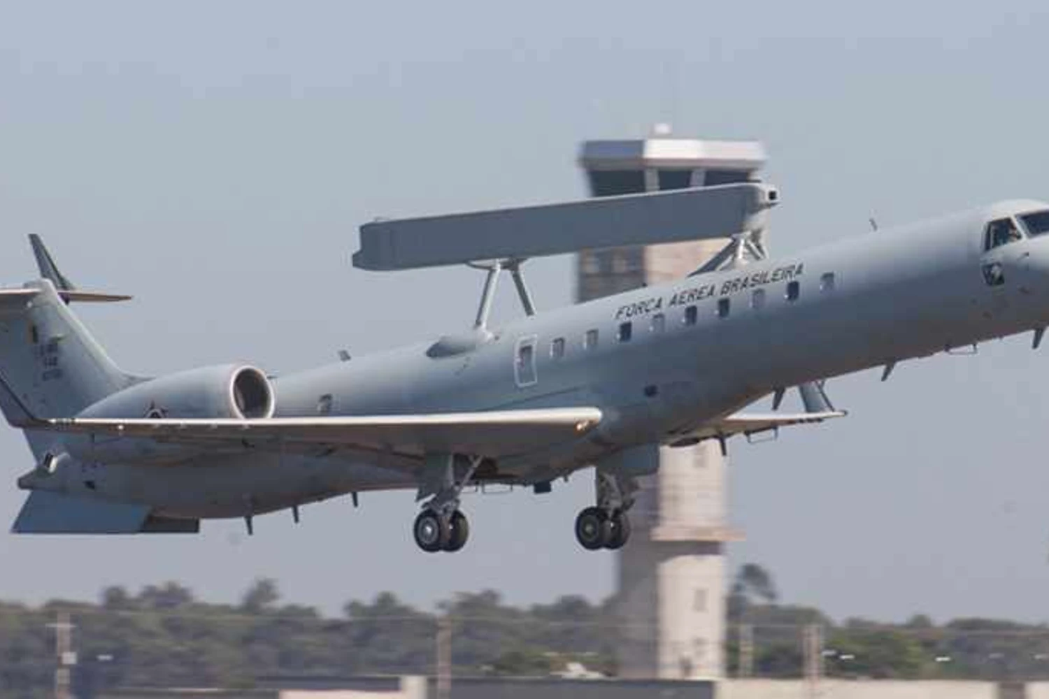 Aviões da FAB: EMB E-99, os olhos do Brasil no céu