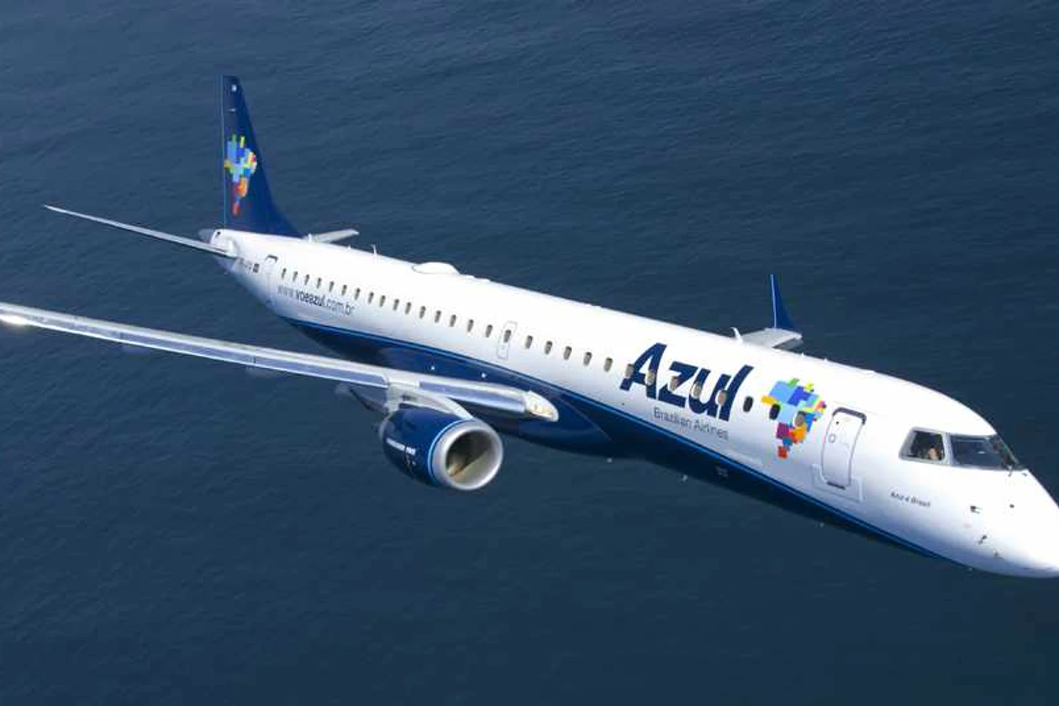 Azul muda saudação em Paritins após confusão com “vermelha”