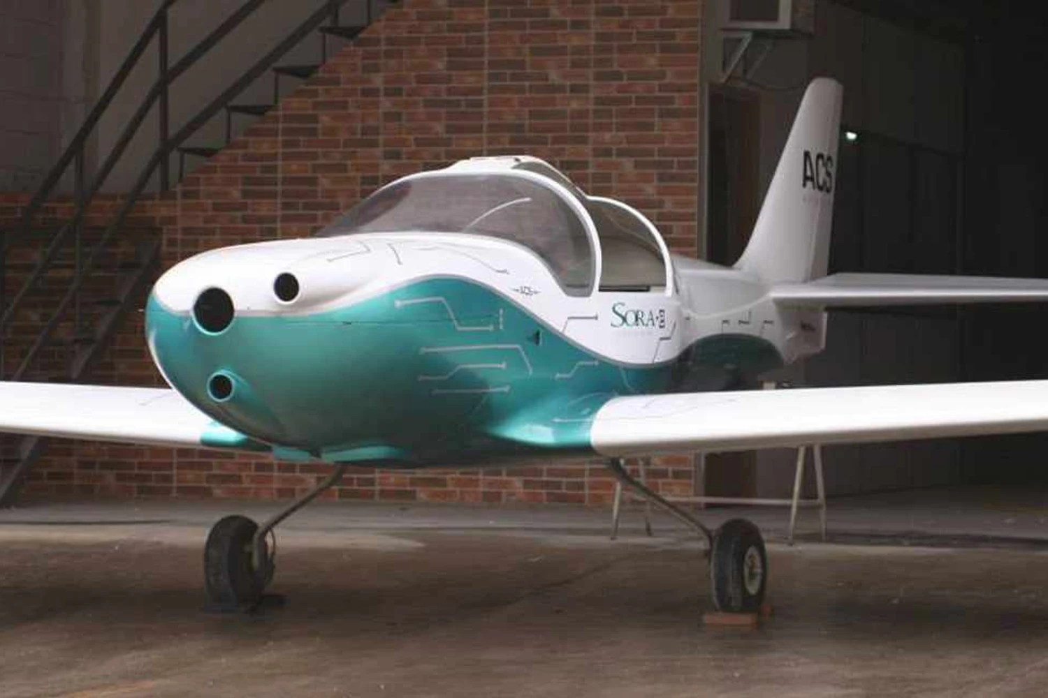 Primeiro avião elétrico brasileiro voará hoje