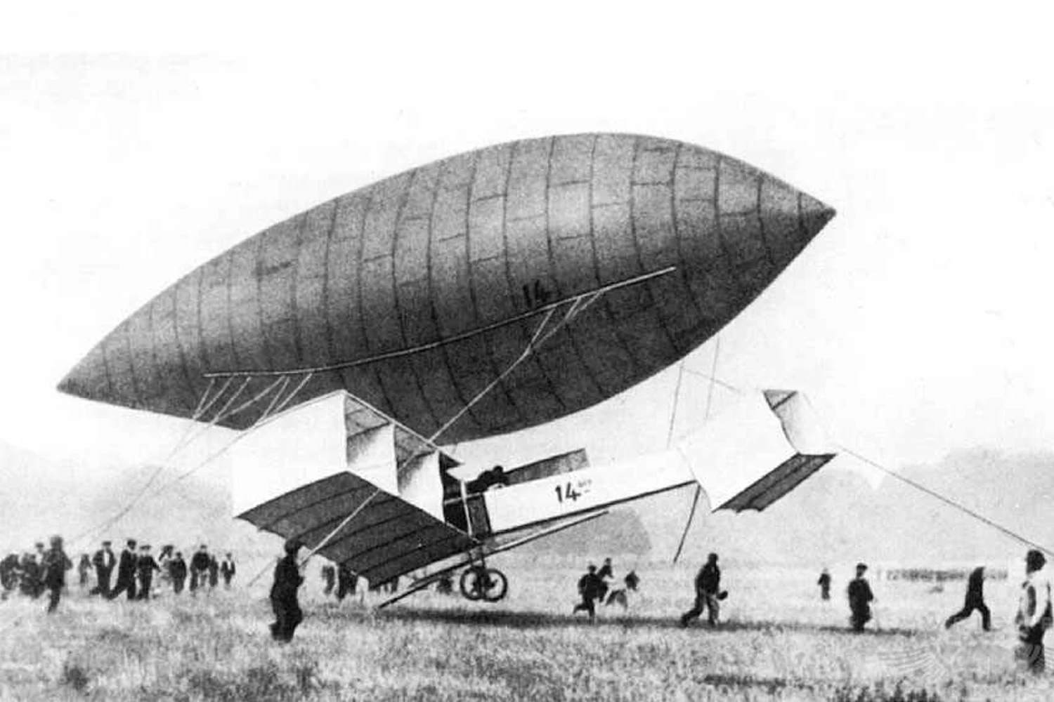 O projeto N-14 combina um avião a um balão de sustentação