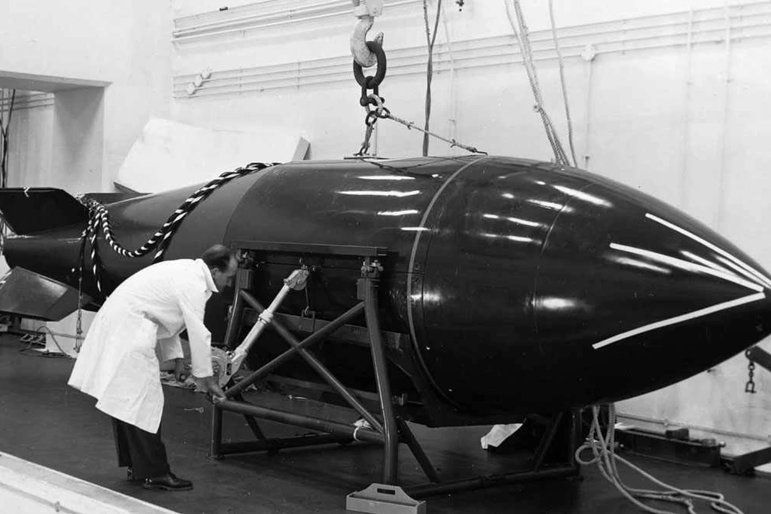 A bomba nuclear britânica "Blue Danube" foi o maior artefato que o Vulcan podia carregar (Foto - RAF)
