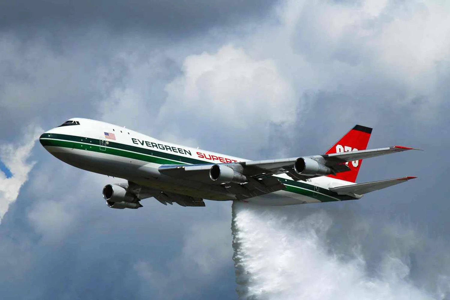 A Evergreen converteu um 747-100 para essa função anteriormente (Foto - Evergreen)