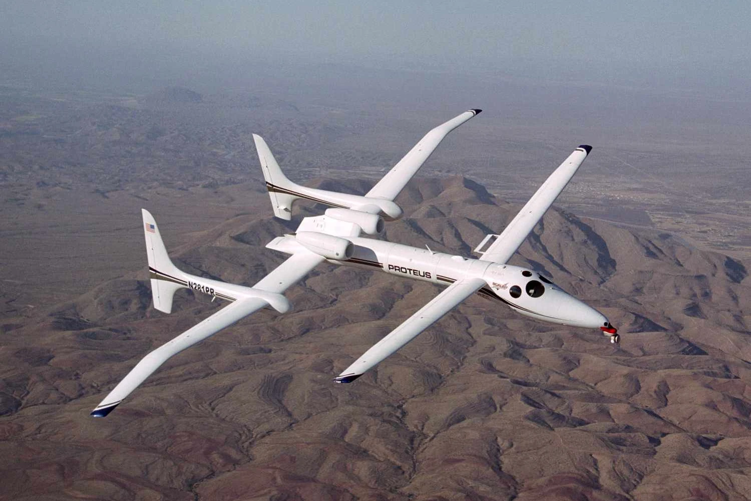 Burt Rutan criou o Proteus, um dos seus aviões mais surreais