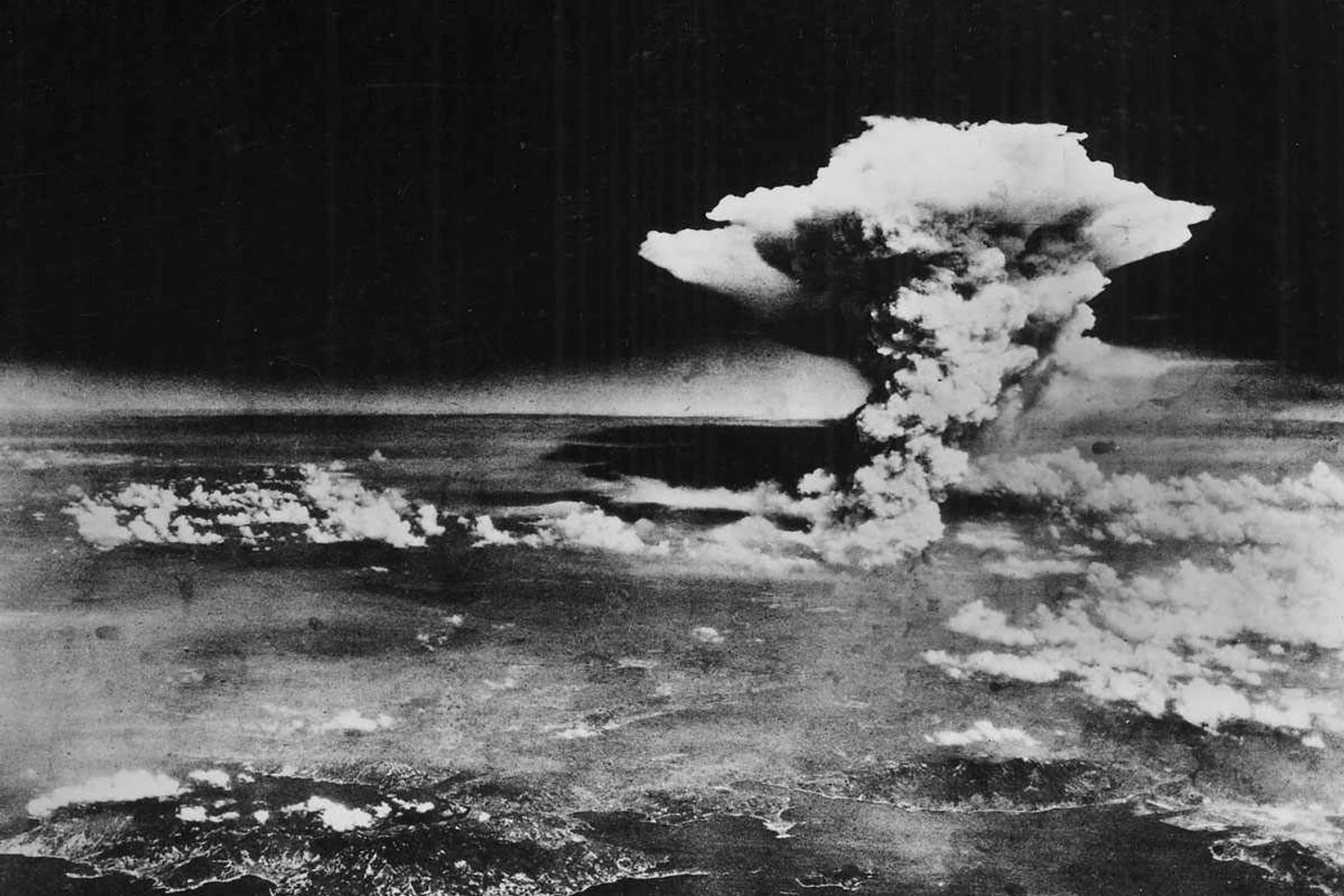 Ataque aéreo nuclear sobre o Japão completa 75 anos