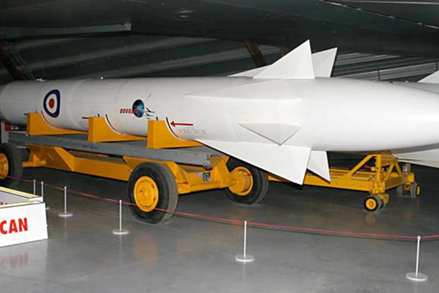 O míssil de cruzeiro Skybolt podia carregar ogivas convencionais ou nucleares (Foto - RAF Museum)