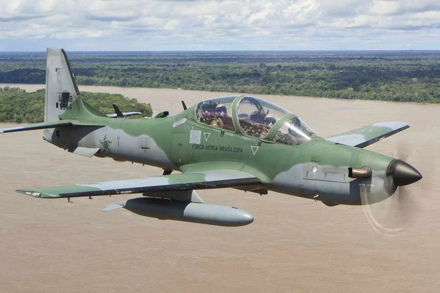 O Super Tucano pode ser utilizado na interceptação de aeronaves de baixa performance (Foto - FAB)