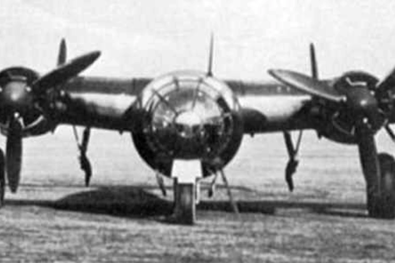 O Amerika Bomber era equipado com quatro motores radiais BMW, cada com 1.750 hp