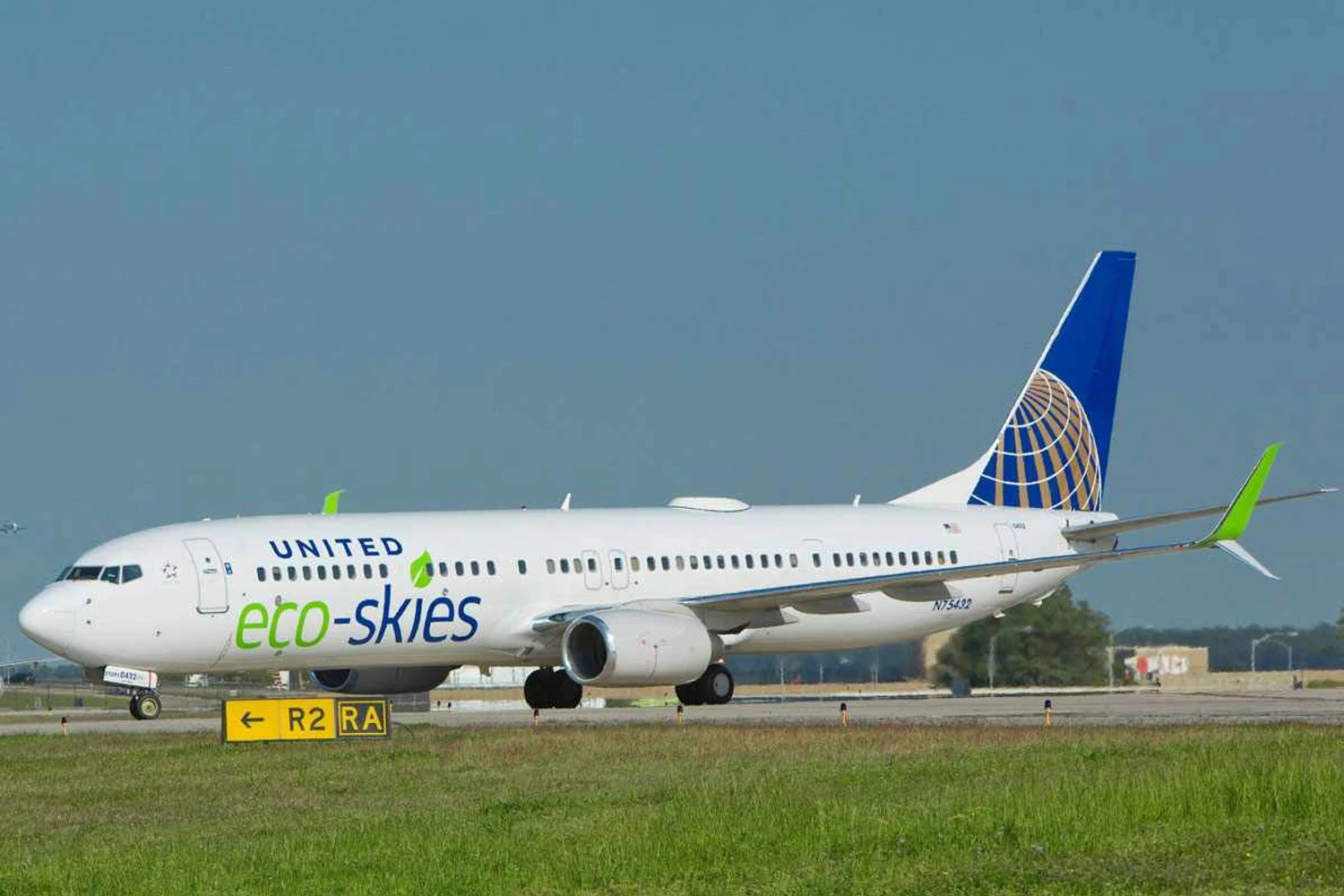 Aviões da United voam com biocombustível de fezes