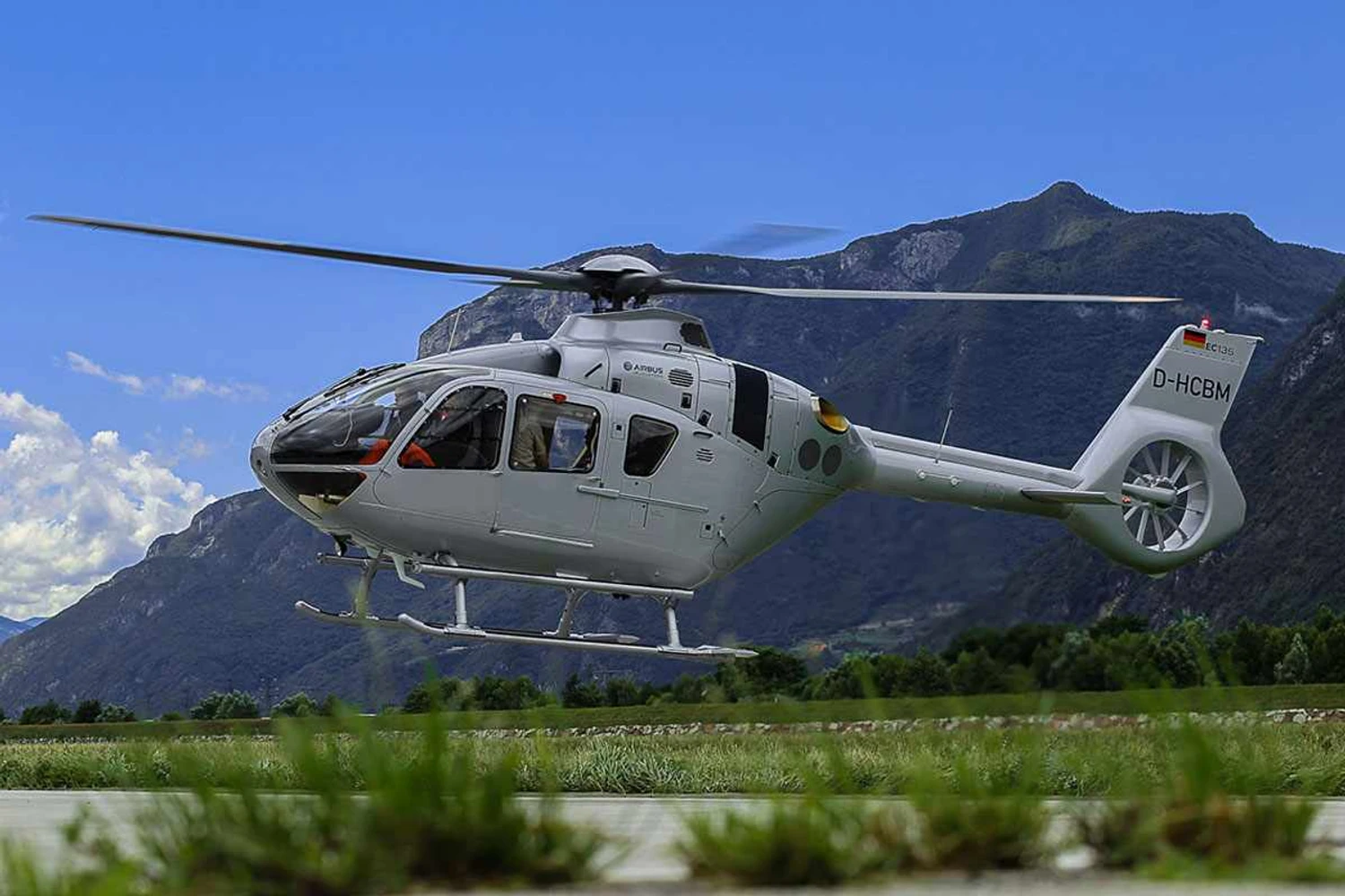 Defesa negocia com a Helibras a compra de helicópteros para a FAB, aponta site