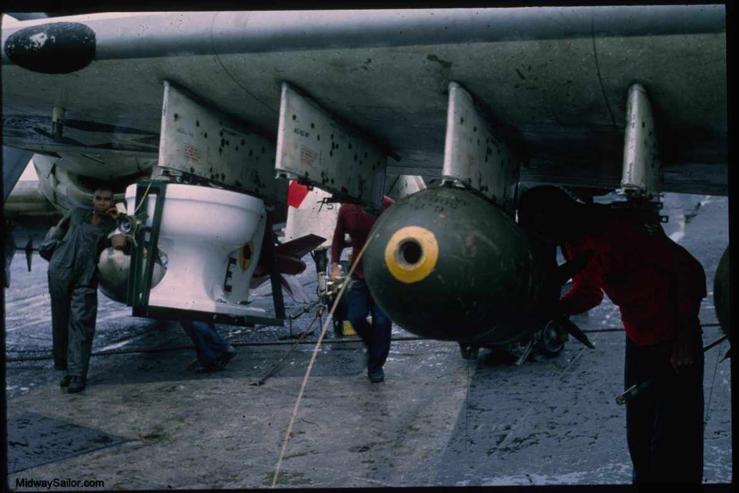 A brincadeira por pouco não causou um acidente (War History)