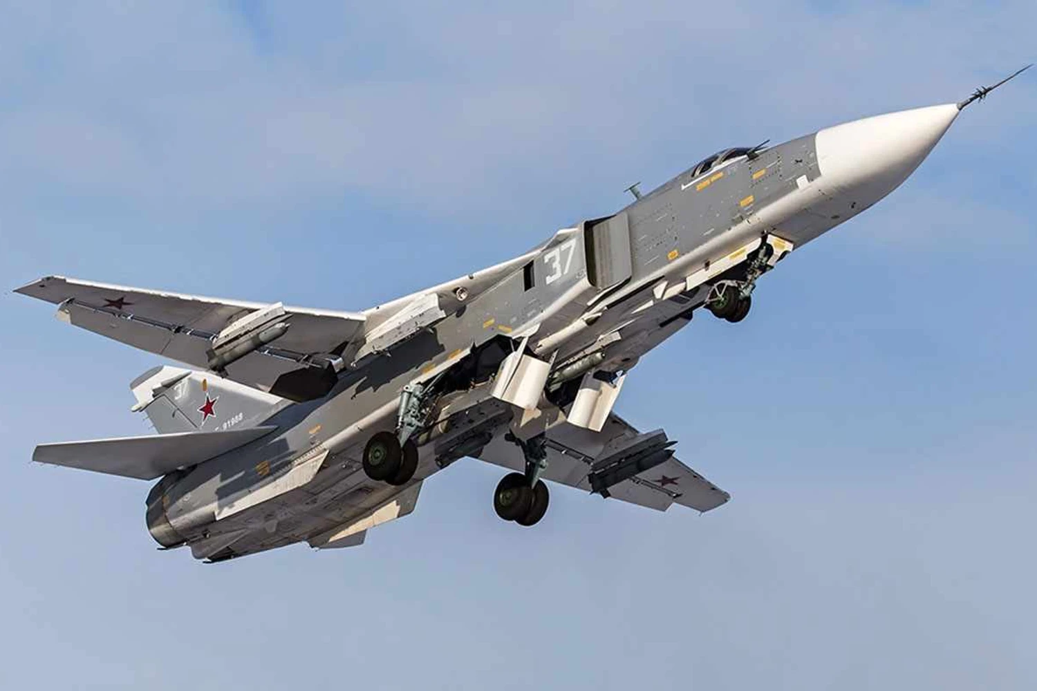Caça da Turquia abate avião russo na fronteira com a Síria
