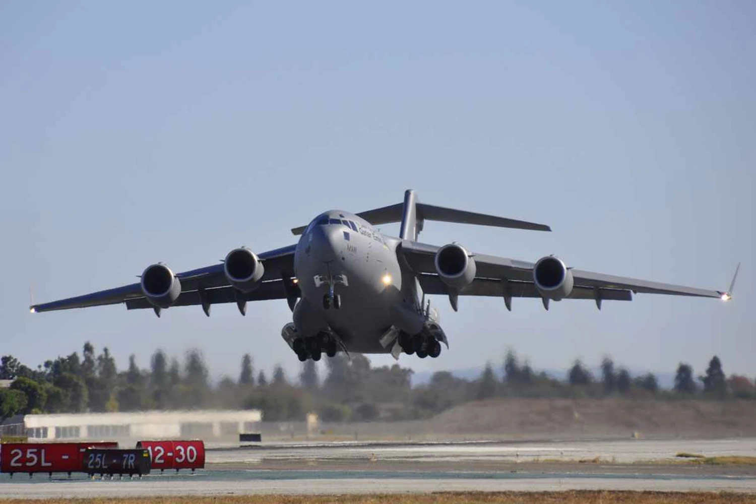 Boeing encerra produção do cargueiro C-17 Globemaster
