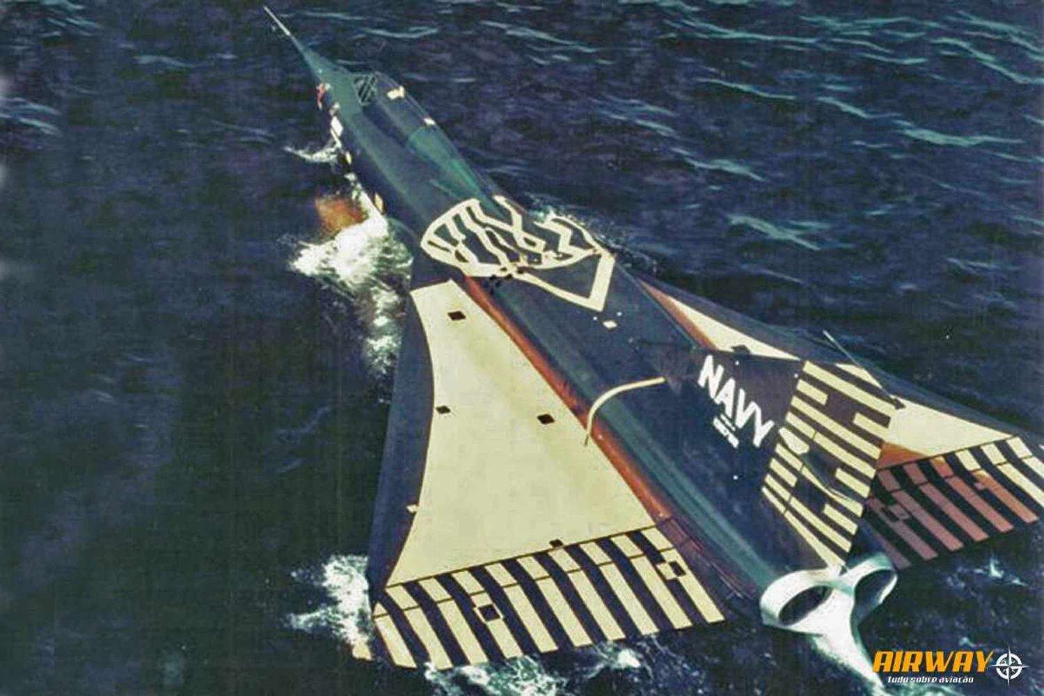 O primeiro Sea Dart prepara-se para decolar pela primeira vez em abril de 1953