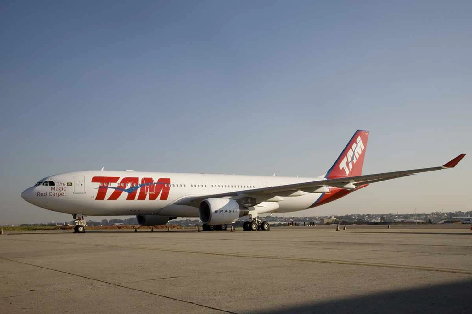 TAM aposenta A330, jato que lançou seus voos internacionais