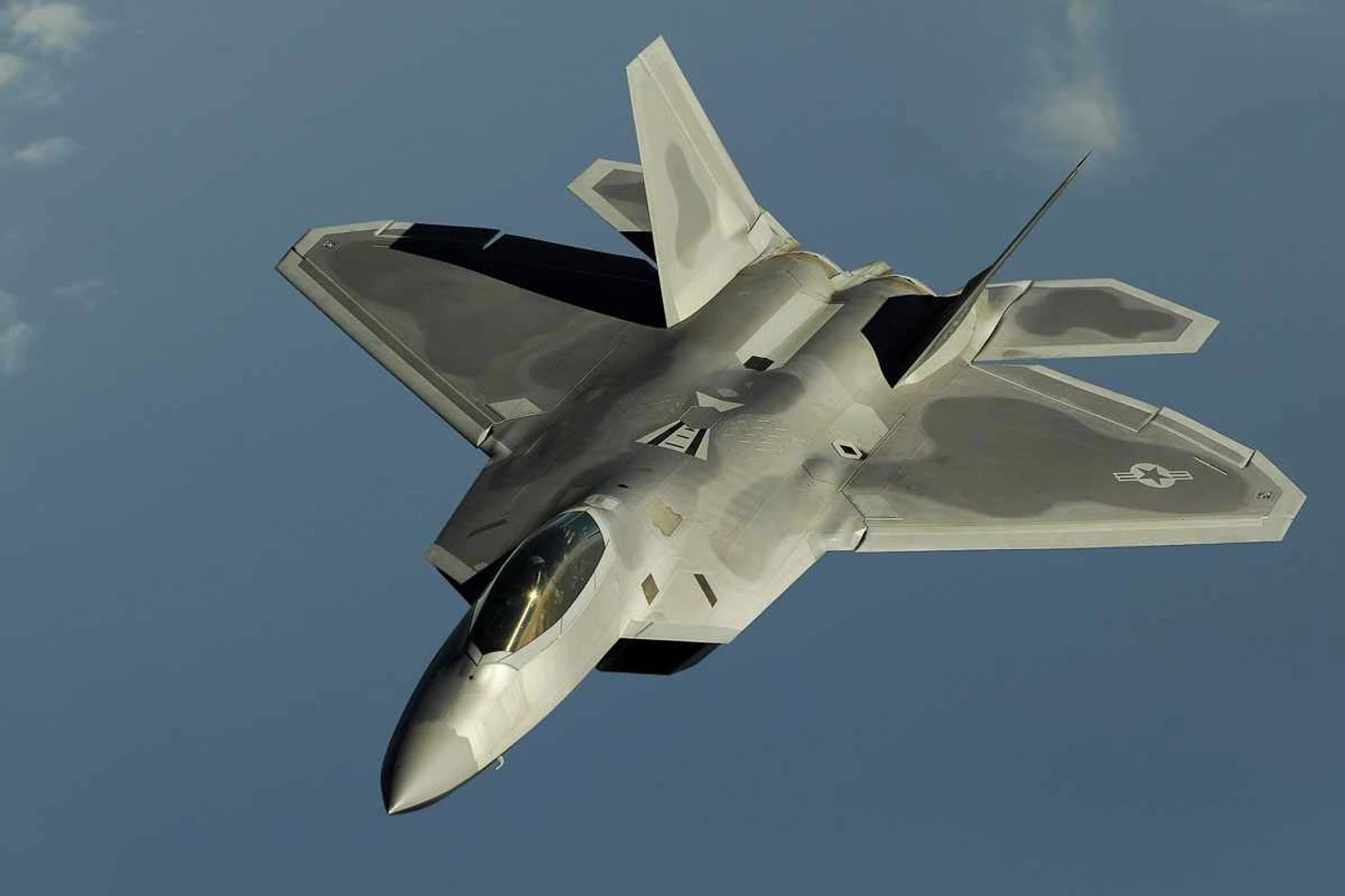 O F-22 foi o ultimo grande projeto da Boeing; a produção do caça foi encerrada em 2011 (USAF)