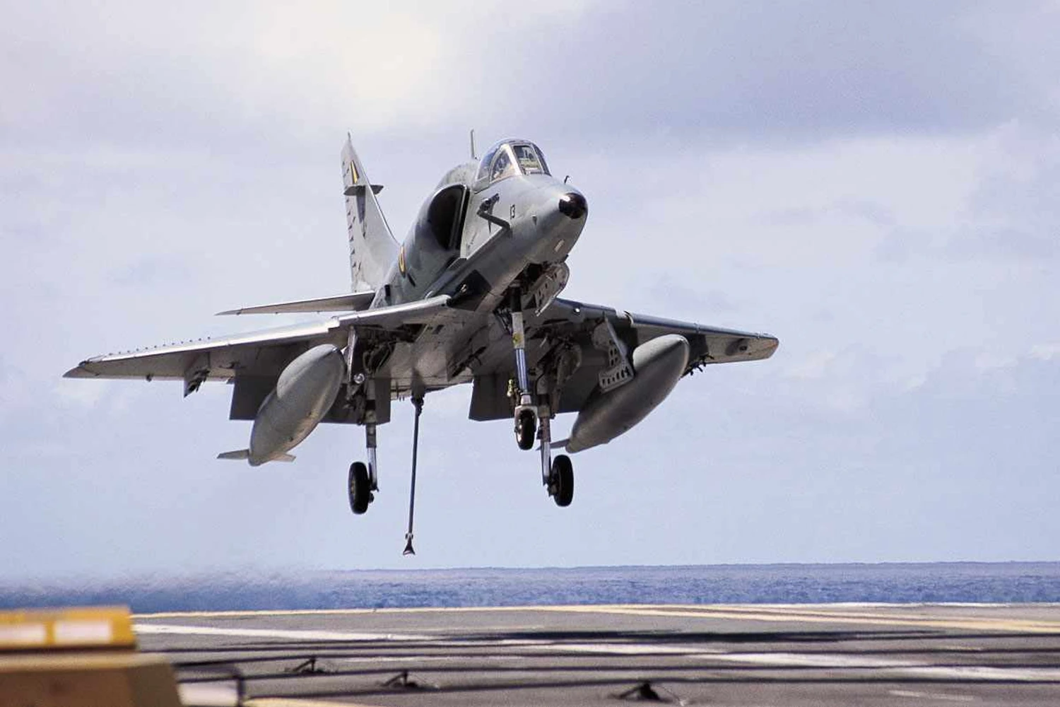 Marinha brasileira perde interesse em modernizar caças A-4 Skyhawk