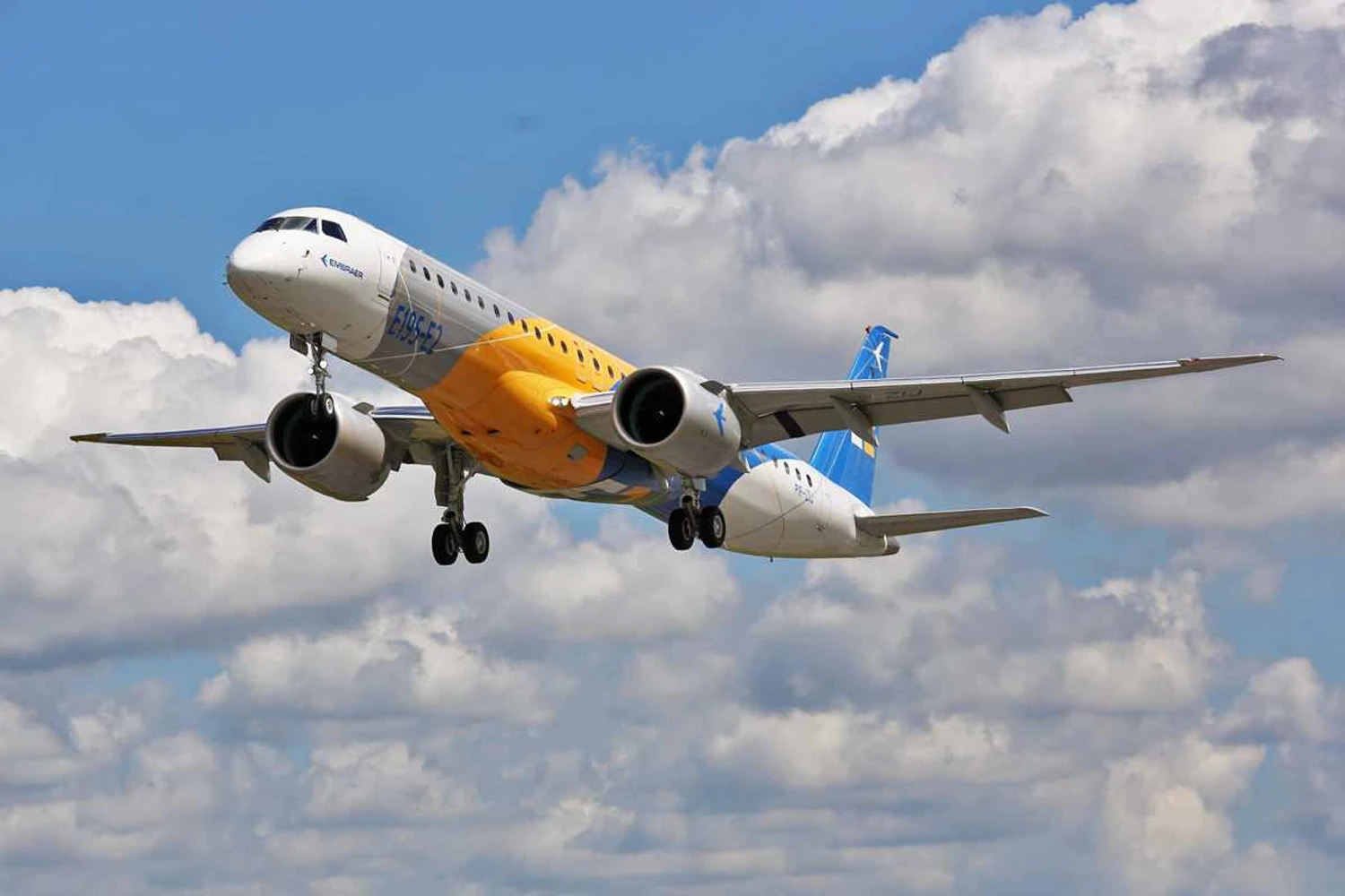 E195-E2 (Embraer)