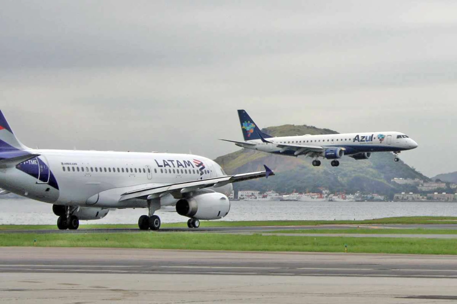 ANAC altera regra de uso de slots até o final de outubro por conta do coronavírus