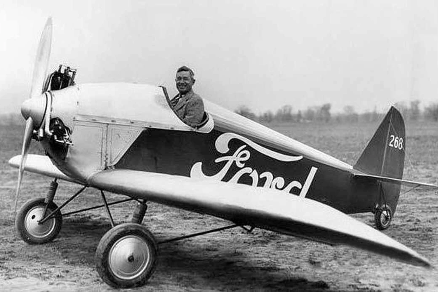 o Ford Flivver foi proposto por Henry Ford como o "Ford T dos ares" (Domínio Público)