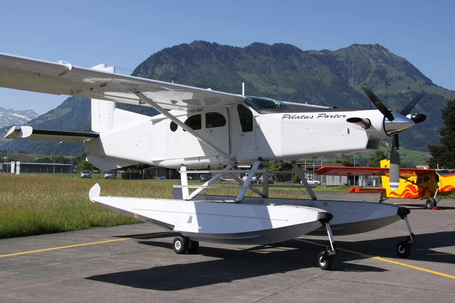 Versão com flutuadores do PC-6 (Pilatus)