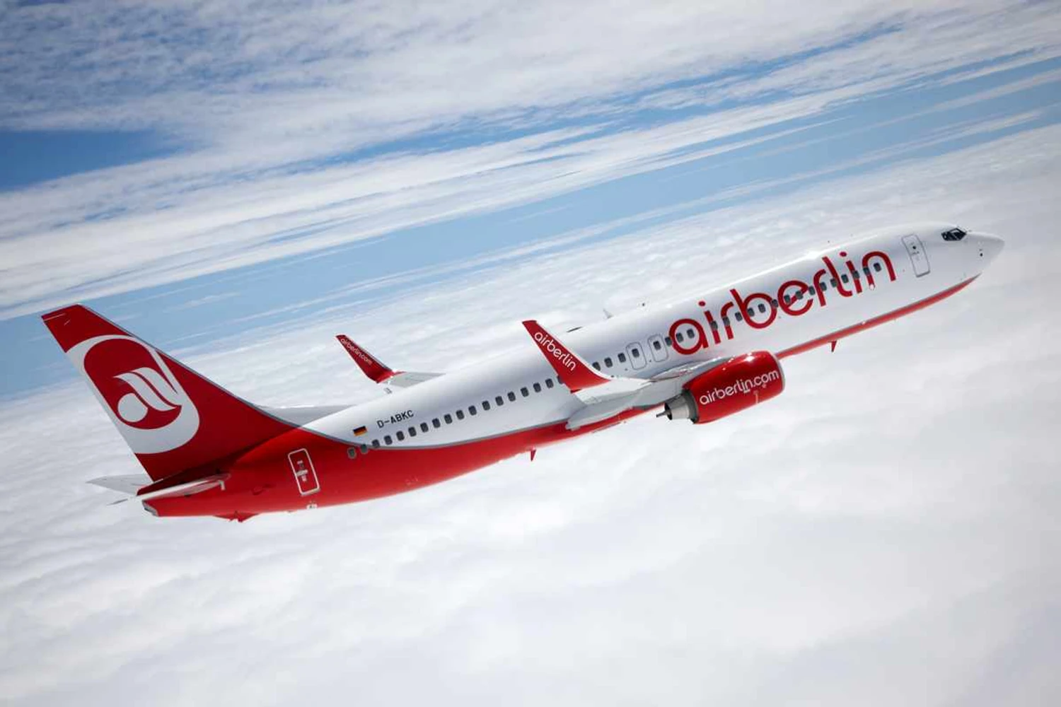 Com 200 pilotos “doentes”, Airberlin cancela mais de 100 voos