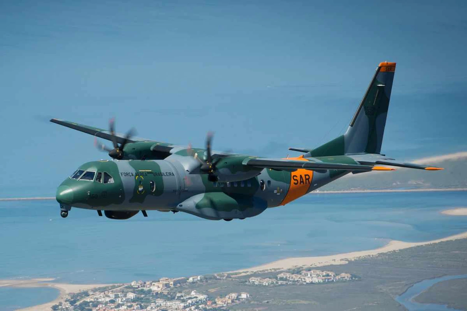 Brasil encomenda mais um Airbus C295 de busca e resgate