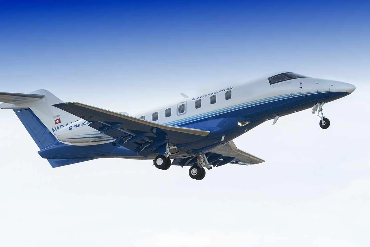Pilatus entrega primeiro jato executivo PC-24