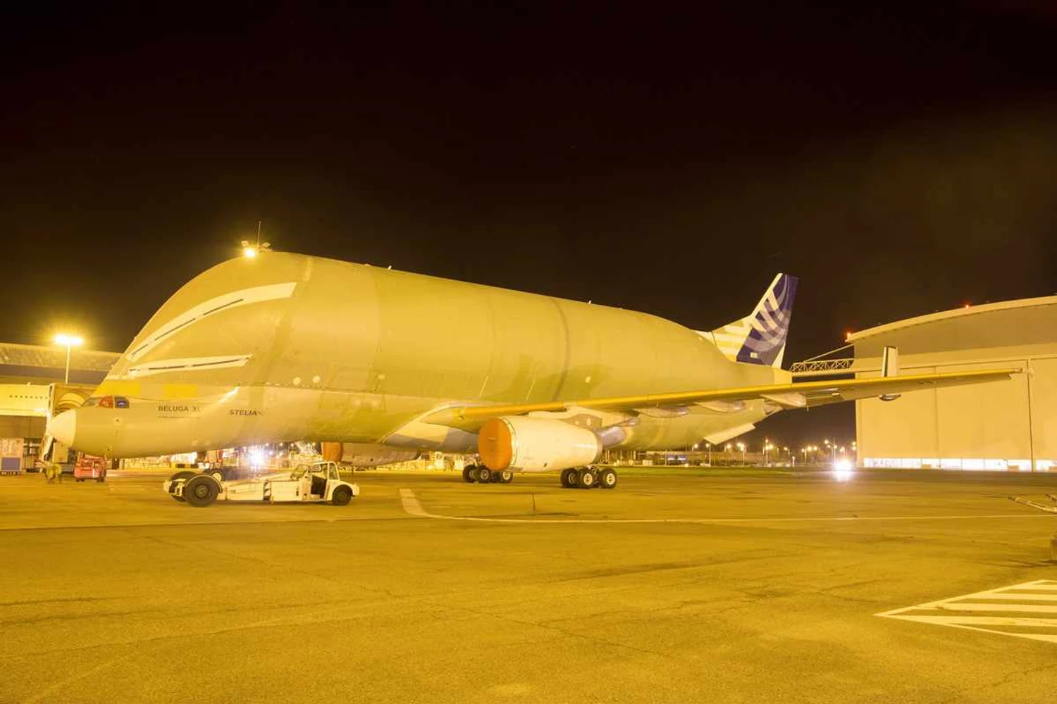 Airbus revela novo Beluga XL equipado com motores