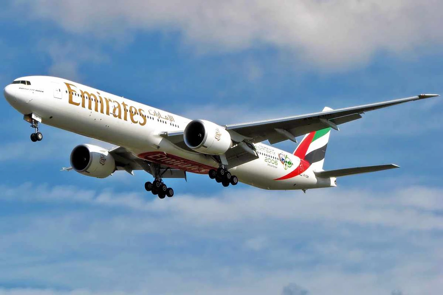Emirates e Etihad anunciam retomada parcial de seus voos