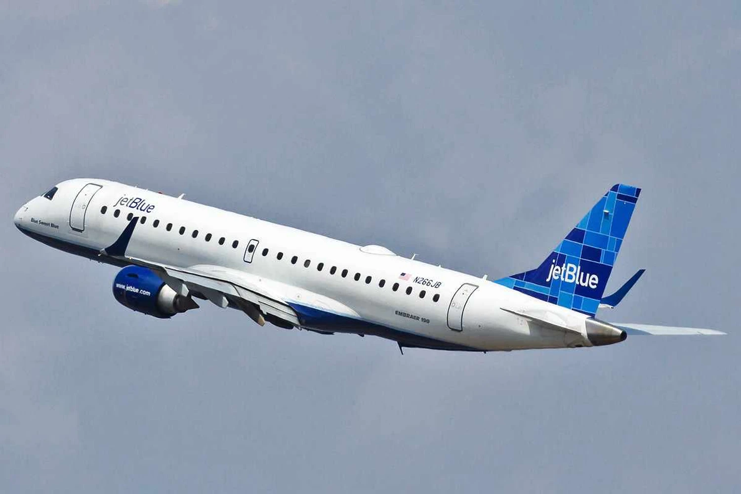 JetBlue pode encerrar operações com jatos Embraer em setembro