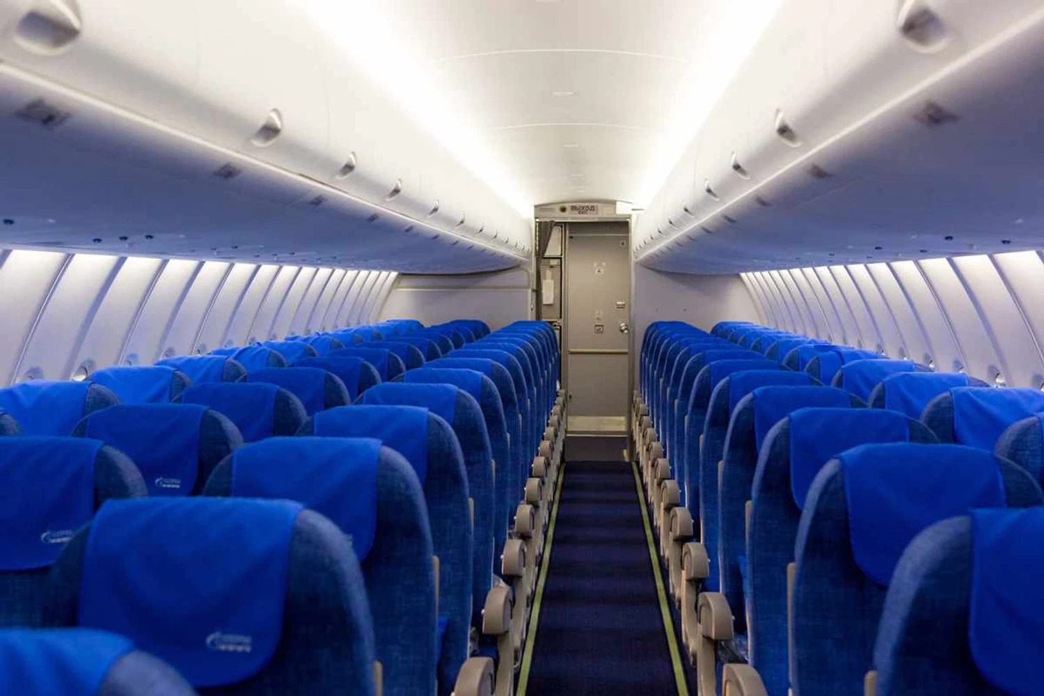 Interior do SSJ100 (UAC)