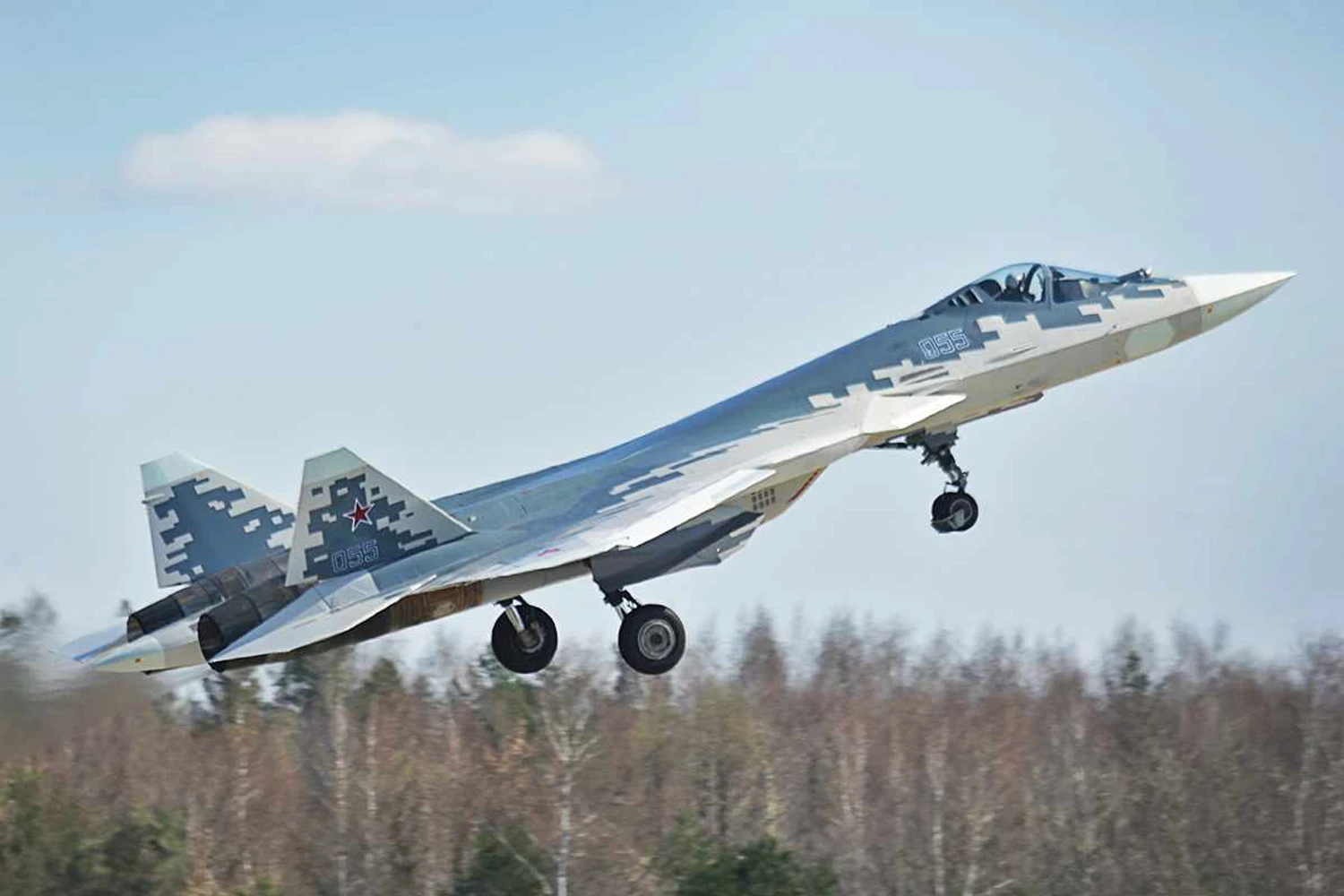 Força aérea russa encomenda 12 caças Sukhoi Su-57