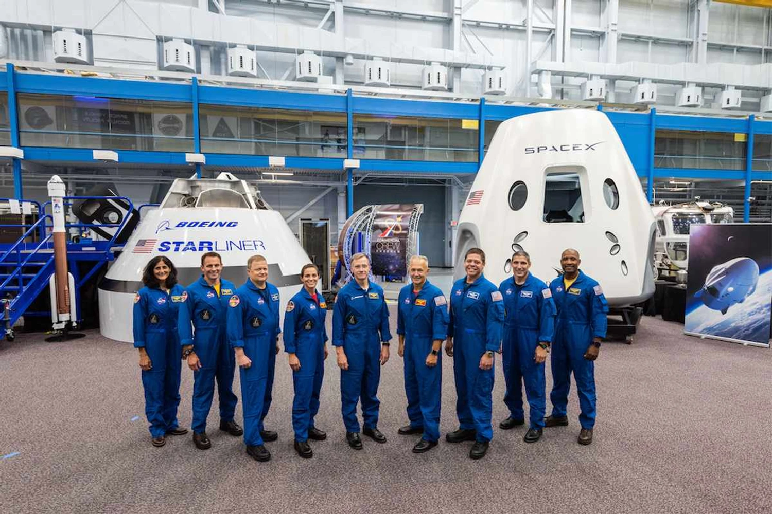 Nasa anuncia astronautas que voarão nas primeiras espaçonaves comerciais