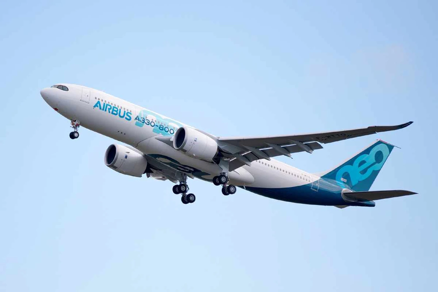 Airbus cria versão 'peso leve' do A330-800