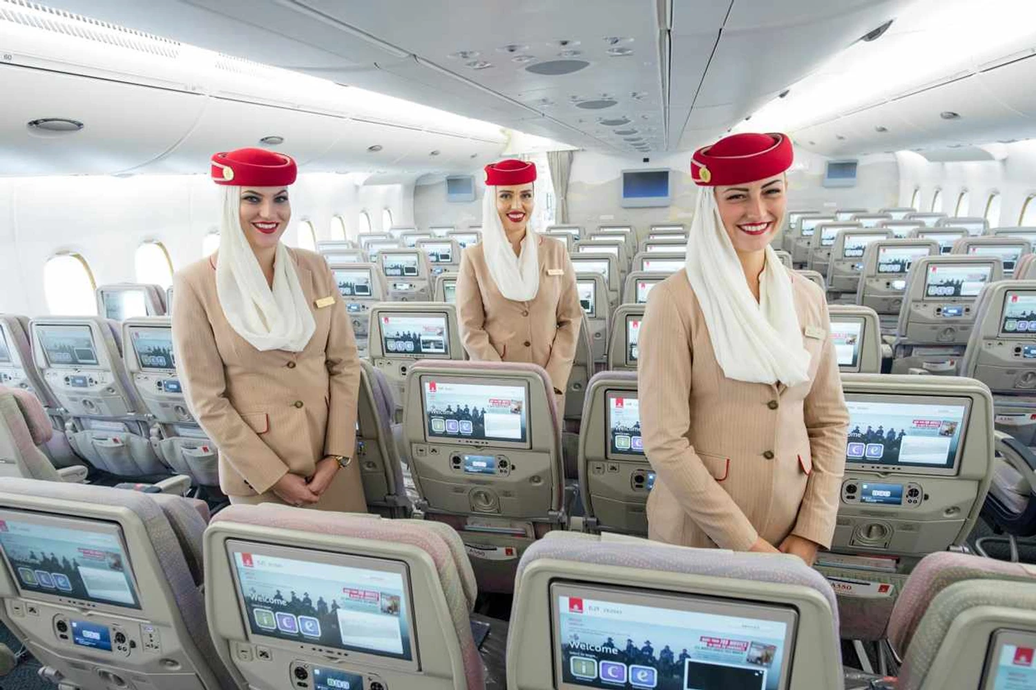 Emirates anuncia seleção de comissários de bordo em São Paulo