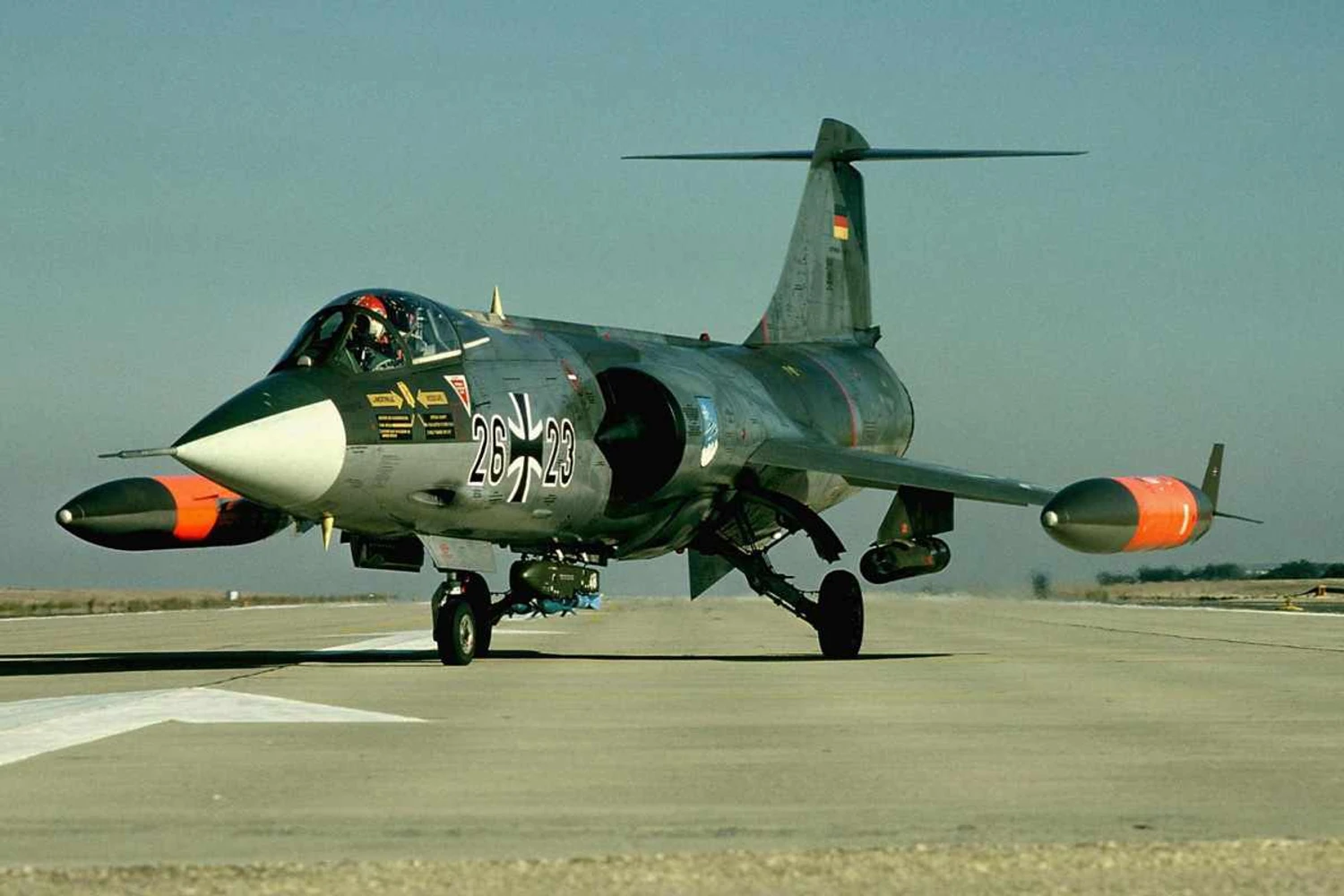 Os aviões de combate mais perigosos...para seus pilotos