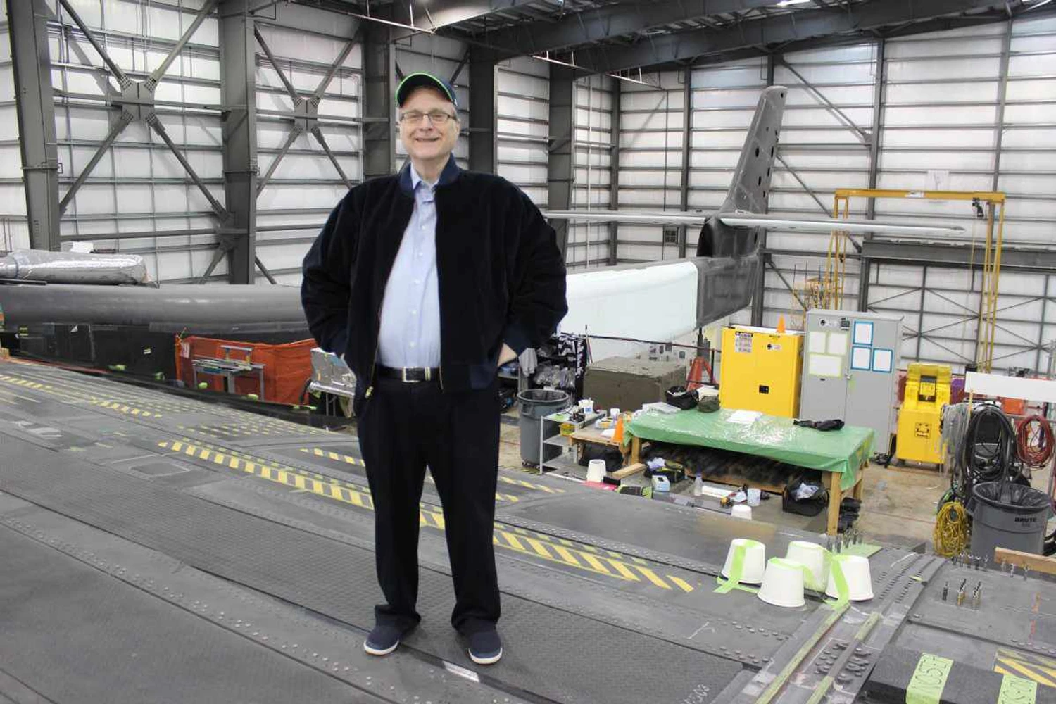 Paul Allen sobre as asas do Stratolaunch: co-fundador da Microsoft decidiu investir na exploração espacial (Stratolaunch)
