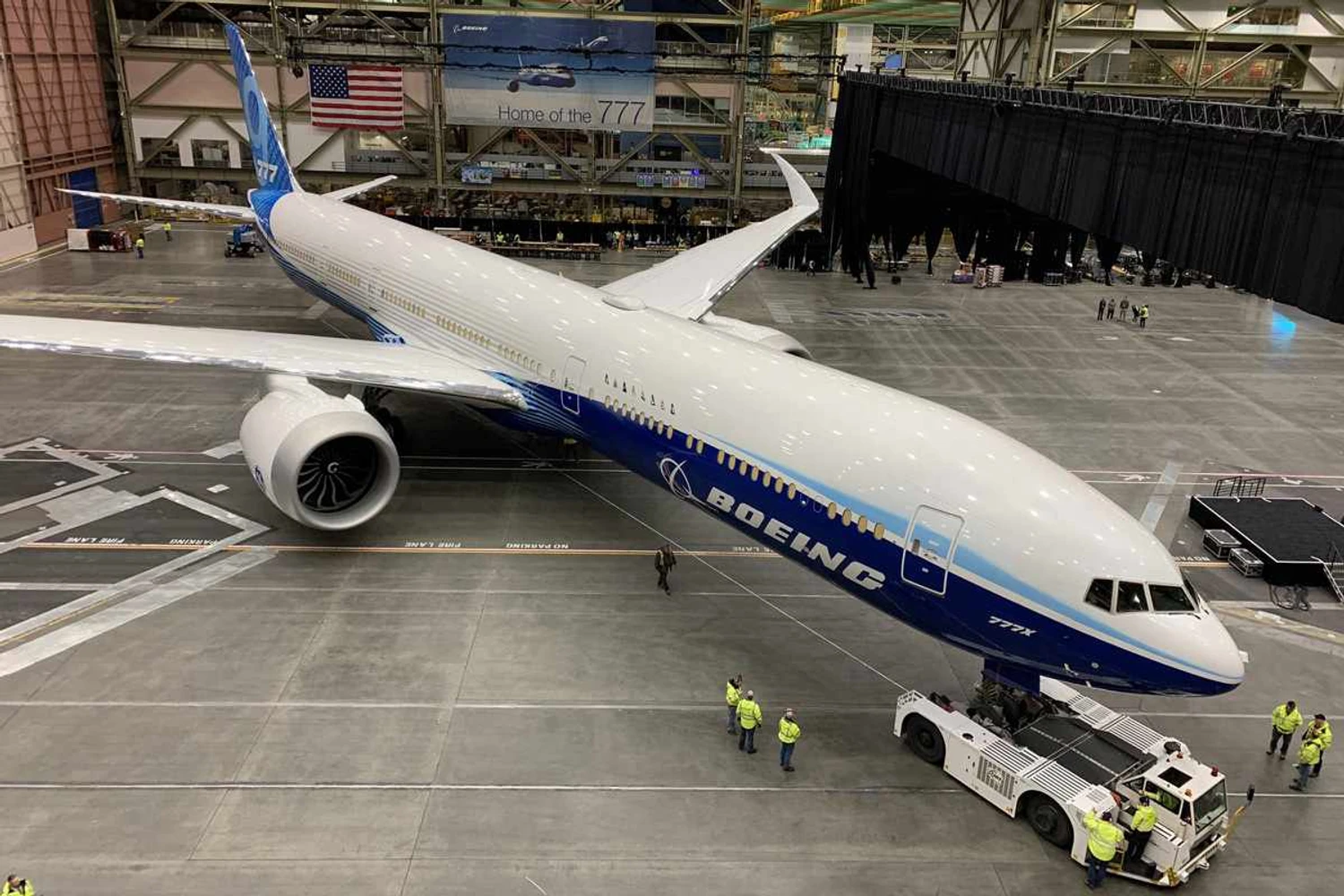 Primeiro voo do Boeing 777X é adiado para o final de 2019