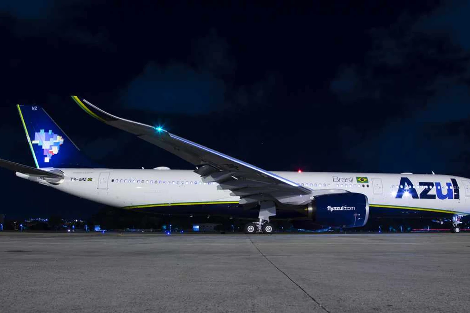 O A330-900neo da Azul é configurado para transportar 298 passageiros (Luis Neves)