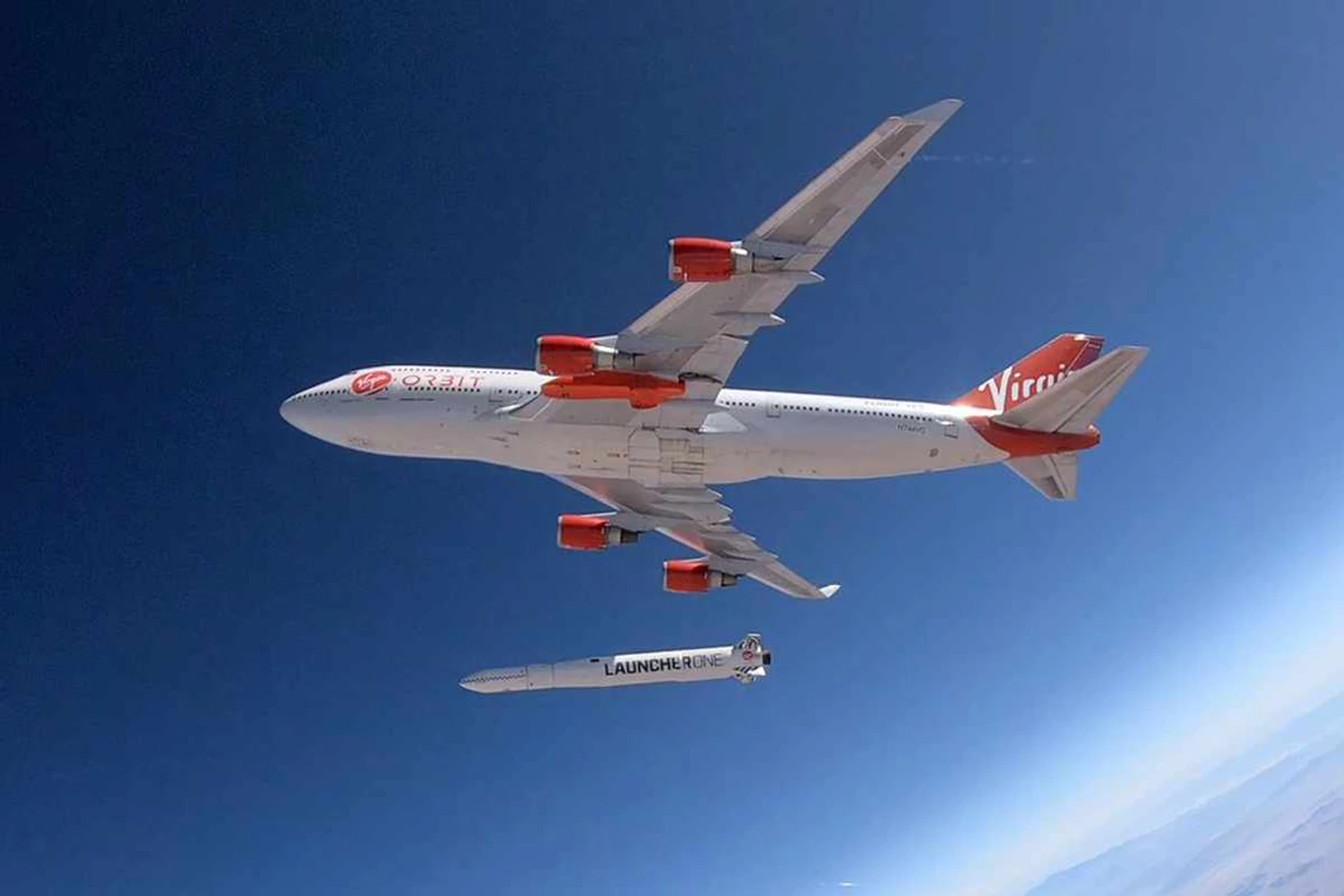Stratolaunch compra Boeing 747 “Cosmic Girl” da Virgin Orbit
