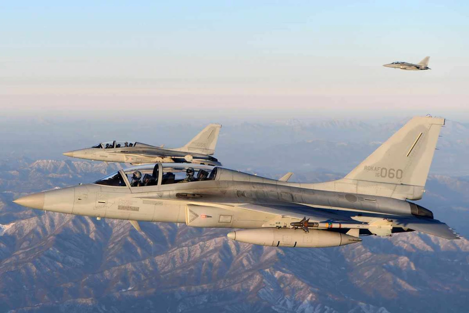 Argentina negocia compra de 10 caças leves FA-50 da Coreia do Sul
