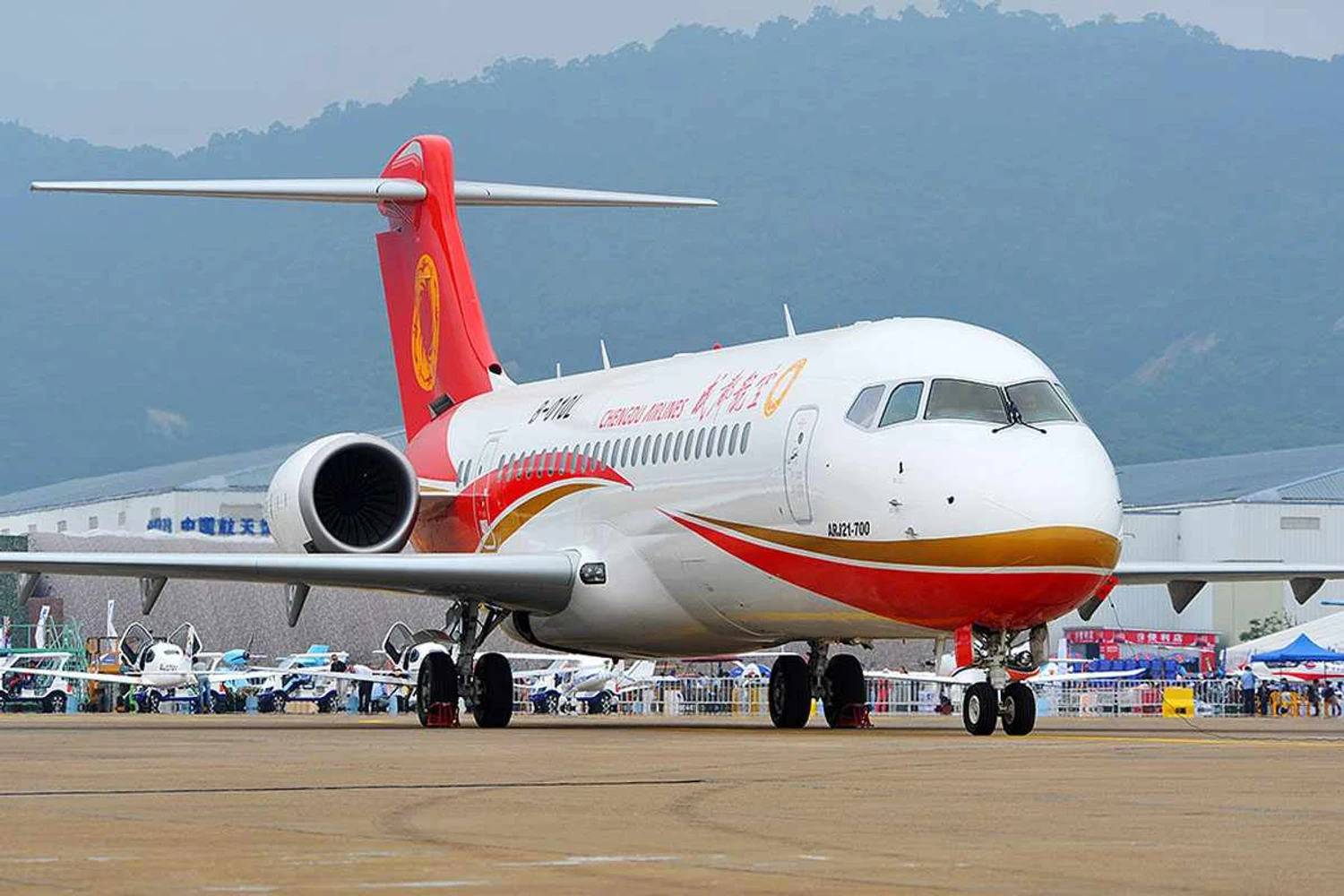 Chinese aircraft such as ARJ21 may compete with local aviation market (Xu Zheng)