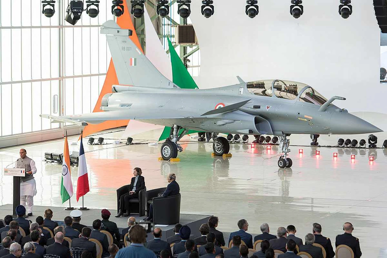 Índia e França se aproximam de um potencial acordo para 114 caças Rafale